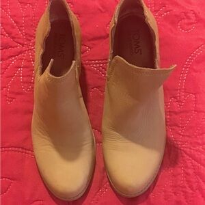 TOMS Women's Cream Ankle Booties
